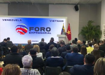 Thứ trưởng Nguyễn Hoàng Long dự Diễn đàn Doanh nghiệp Việt Nam – Venezuela