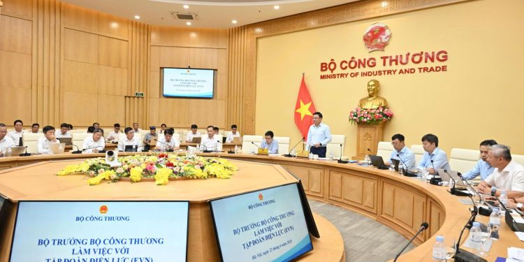 Bộ Công Thương quyết liệt triển khai các giải pháp bảo đảm cung ứng điện phục vụ phát triển kinh tế – xã hội