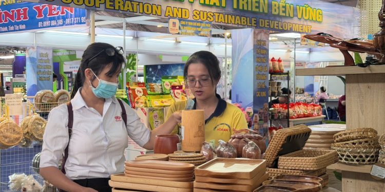 Mời tham gia “Hội chợ triển lãm sản phẩm công nghiệp nông thôn tiêu biểu khu vực phía Nam – Thành phố Hồ Chí Minh năm 2026”