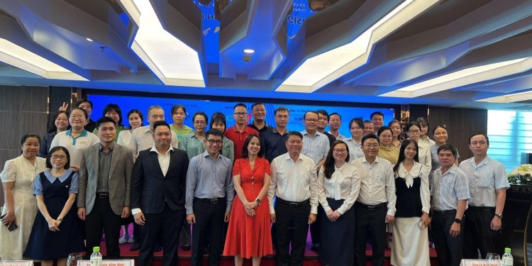 SỞ CÔNG THƯƠNG THÀNH PHỐ HỒ CHÍ MINH THÚC ĐẨY CHUYỂN ĐỔI SỐ, ỨNG DỤNG AI TRONG HOẠT ĐỘNG LOGISTICS
